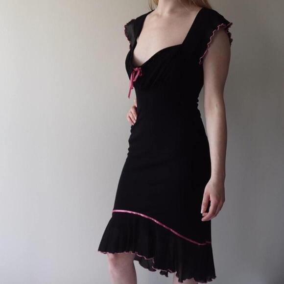 Black and red mini dress - Picture 2 of 5